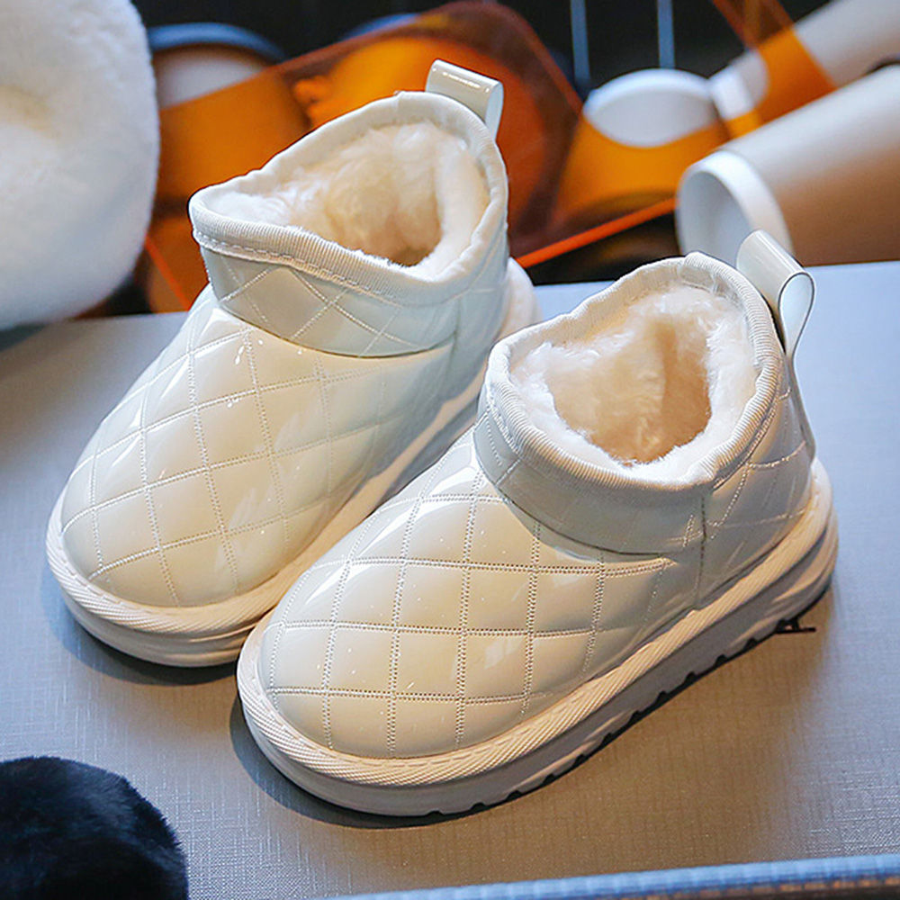 

features upper material 100 pu sole material 100 tpr the