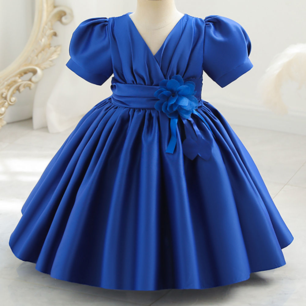 

features material 65 polyester 35 viscose fit type regular the