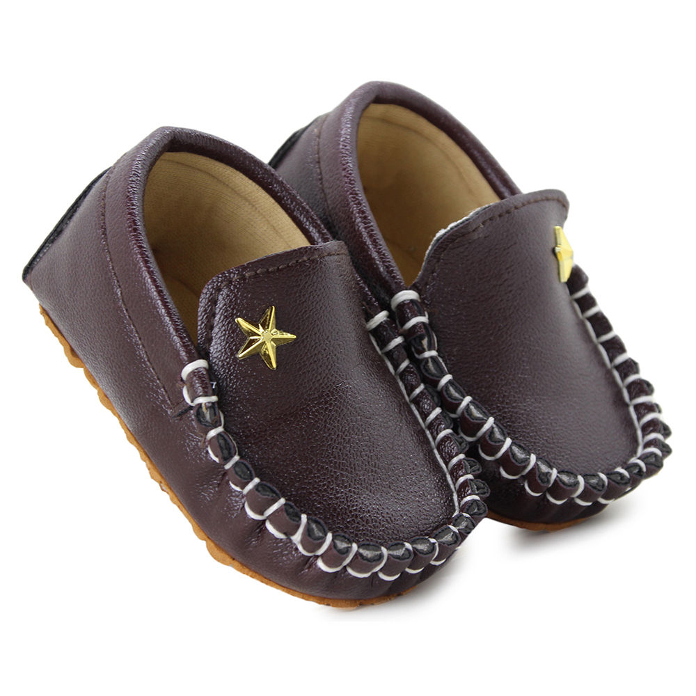 

features upper material 100 synthetic leather sole material 100 fabric