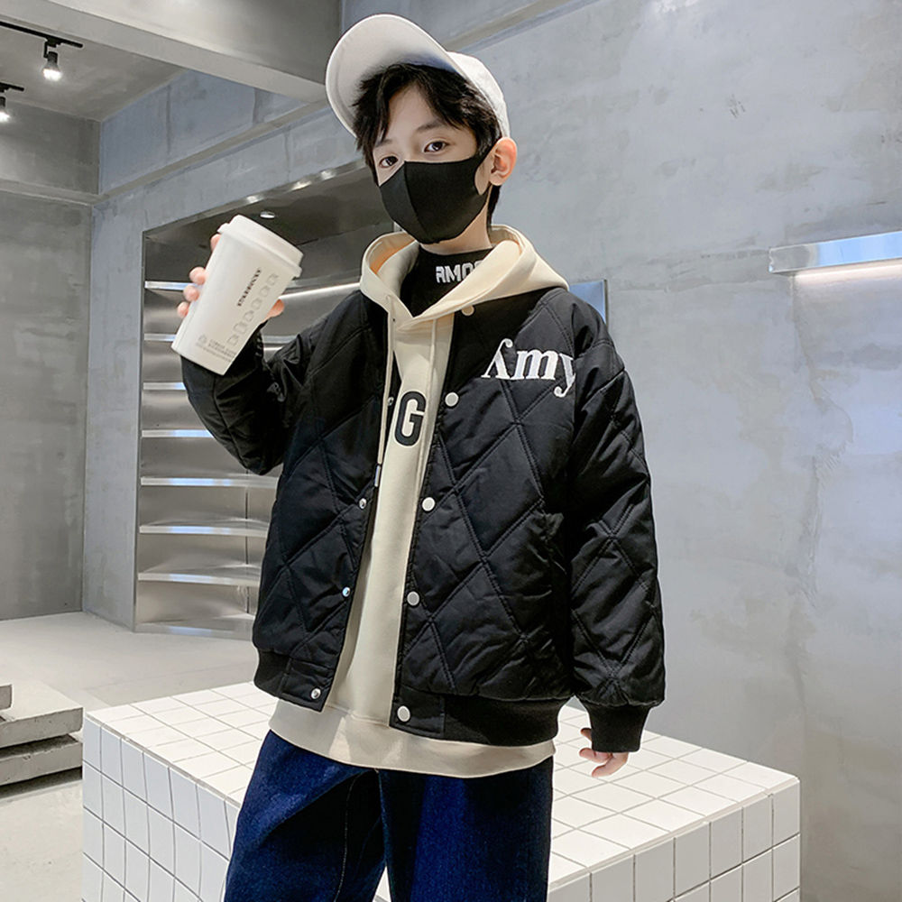 

features material 100 polyester fit type regular the actual product